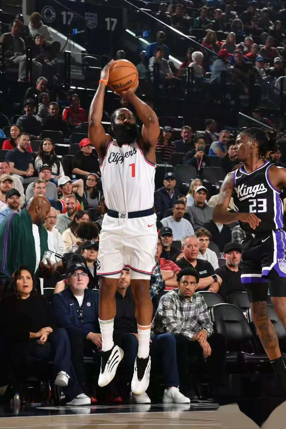 包含里程碑夜！托特纳姆绝杀压哨，NBA季后赛清晨刷纪录，信心回归，阵容厚度经受考验的词条