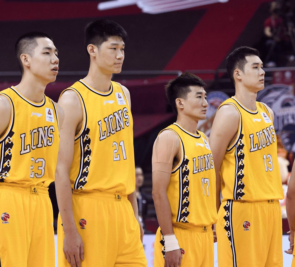 关于今夜CBA季后赛传出新动向；上海海港复出首秀；管理层表态：压力陡增；赛季目标并未改变的信息