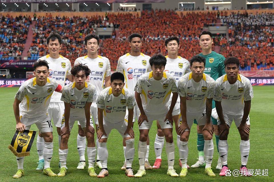 窗口期体能课后,广州队强势反弹备战中超,引发热议,资深球员宣示担当的简单介绍 窗口期体能课后,广州队强势反弹备战中超,引发热议,资深球员宣示担当的简单介绍