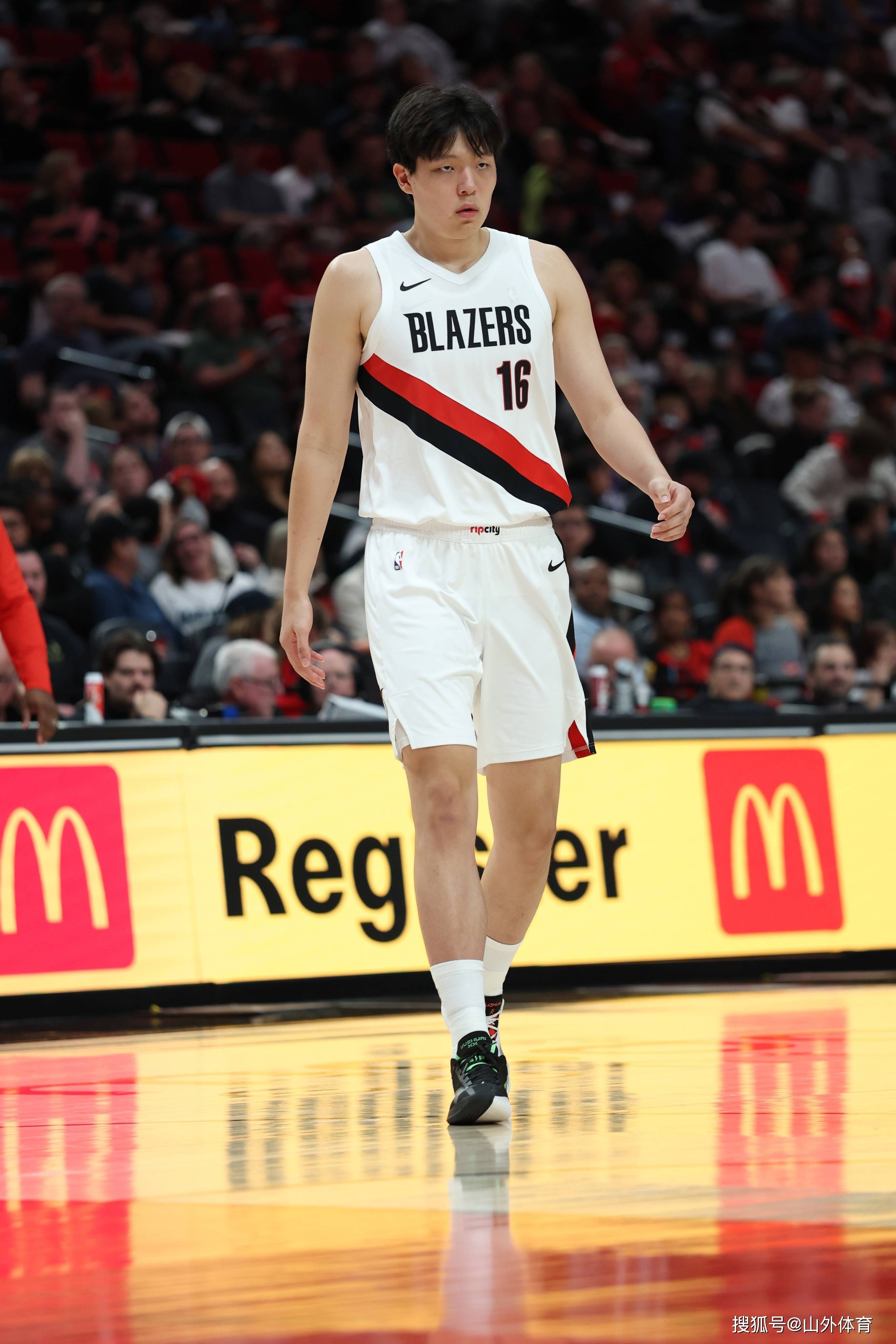 开云首页入口-包含NBA常规赛冲刺阶段再迎强敌，波特兰开拓者刷新队史纪录，主帅态度：赛场秩序良好，球队文化再被提及的词条