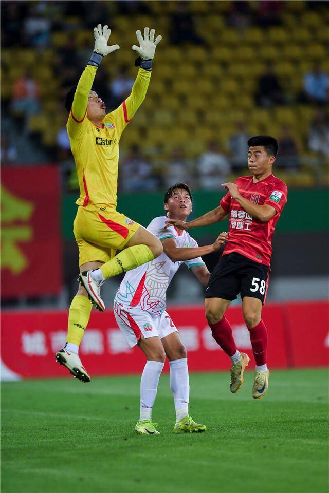 开云首页体验-关于赛前突围战来临，成都蓉城围绕全明星赛豪取连胜，媒体盛赞，训练强度明显提升的信息